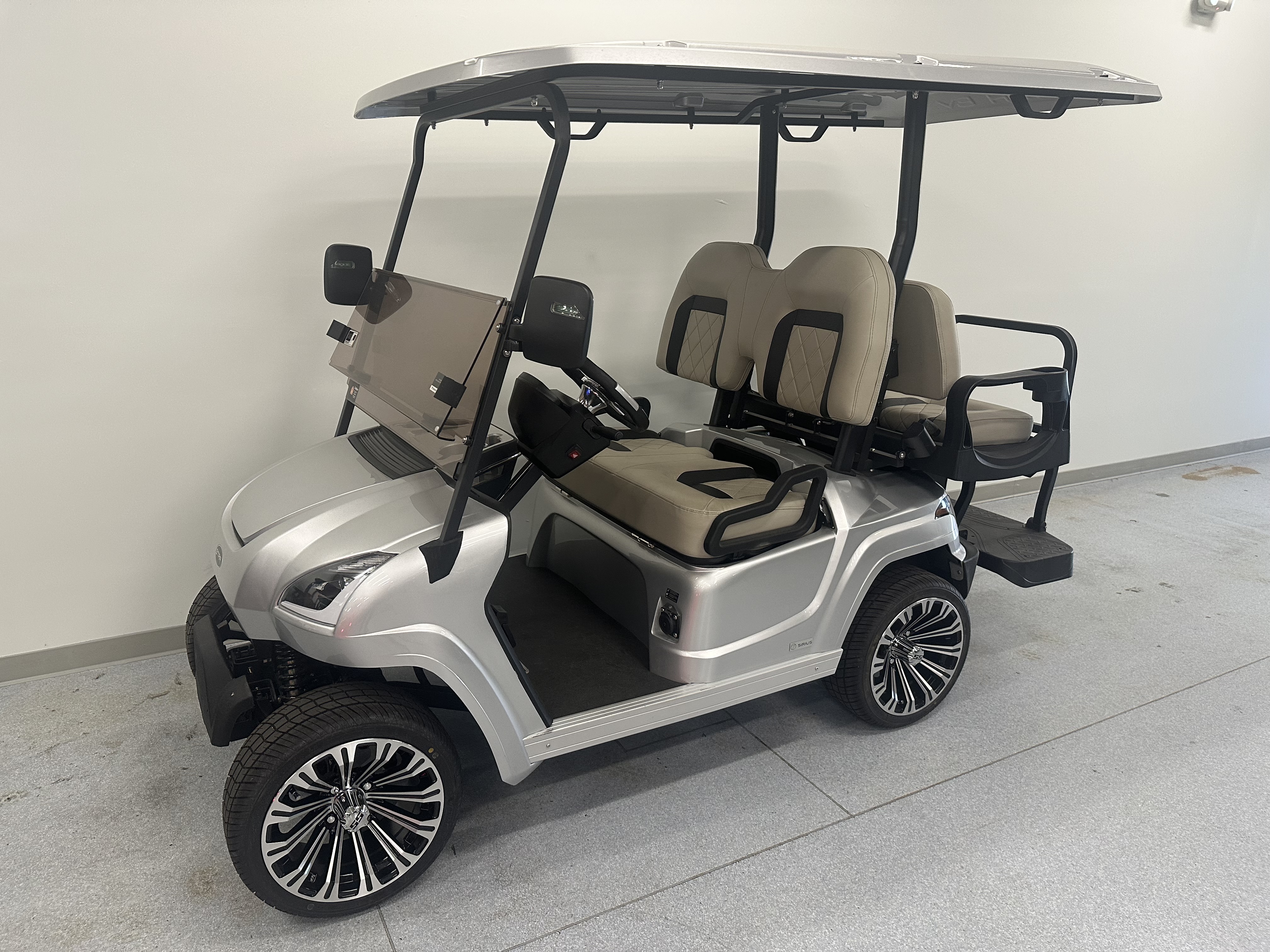STAR EV Sirius 2+2